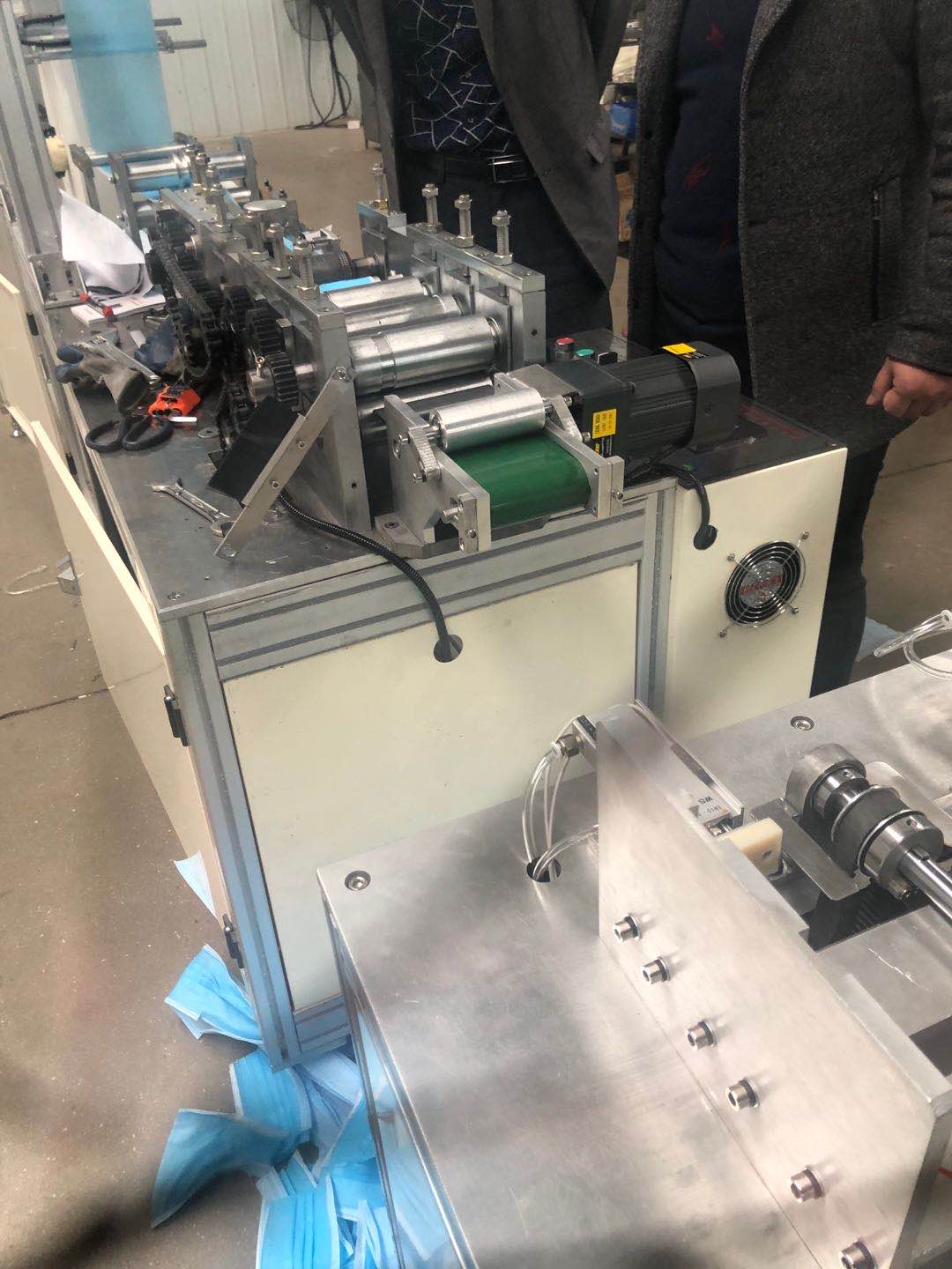 Surgicaldisposablemaskmakingmachine